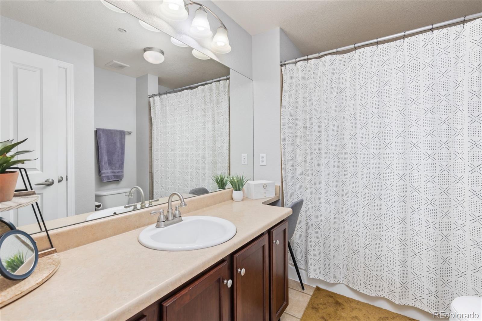 10056 W Unser Drive Unit: 301