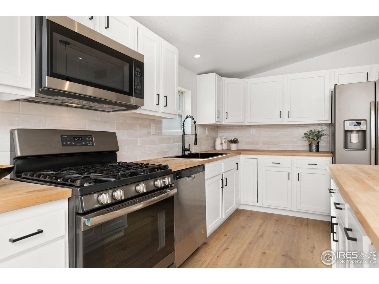 420 E 57th St 39