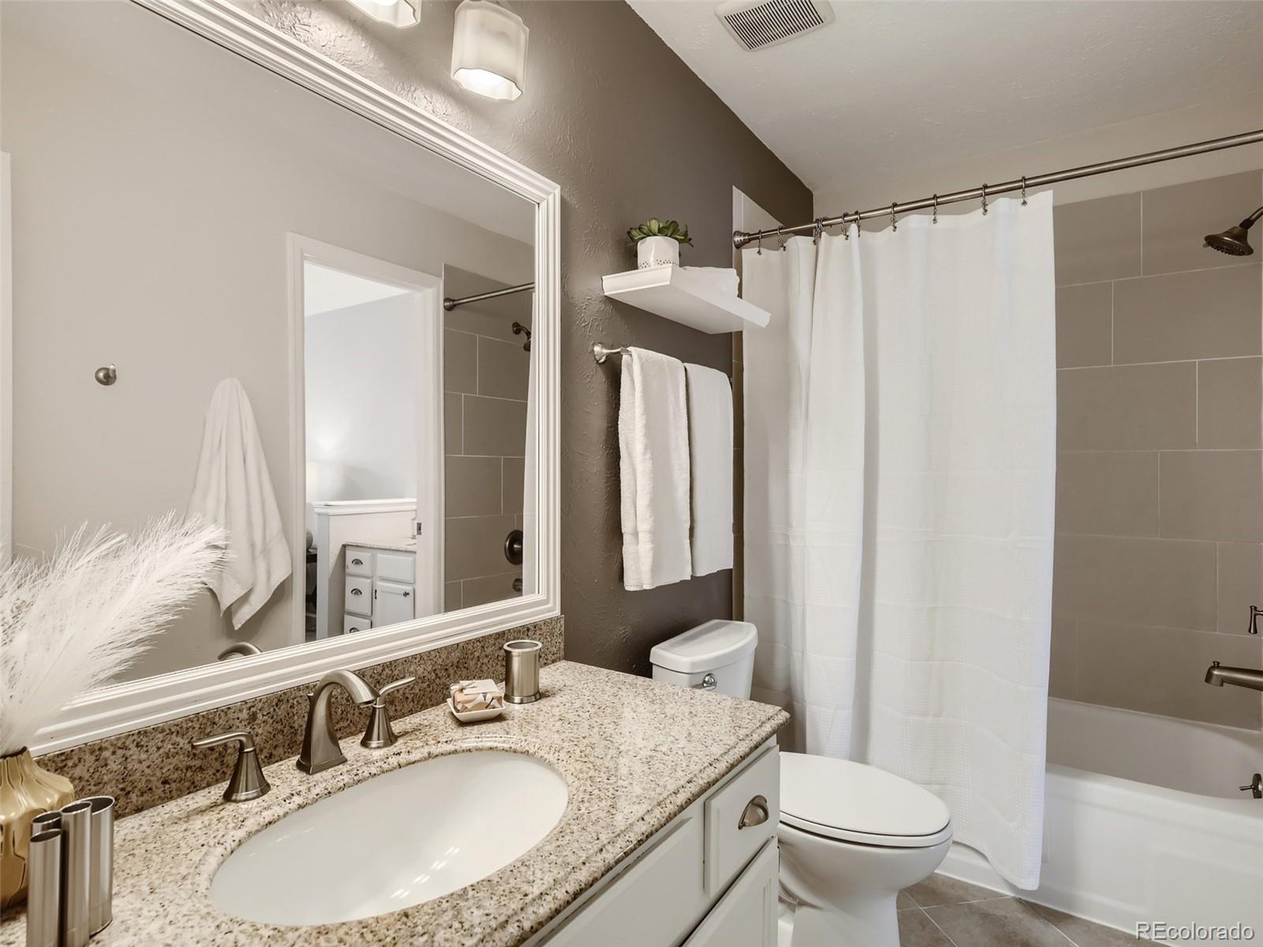 3255 34th St Unit: 43