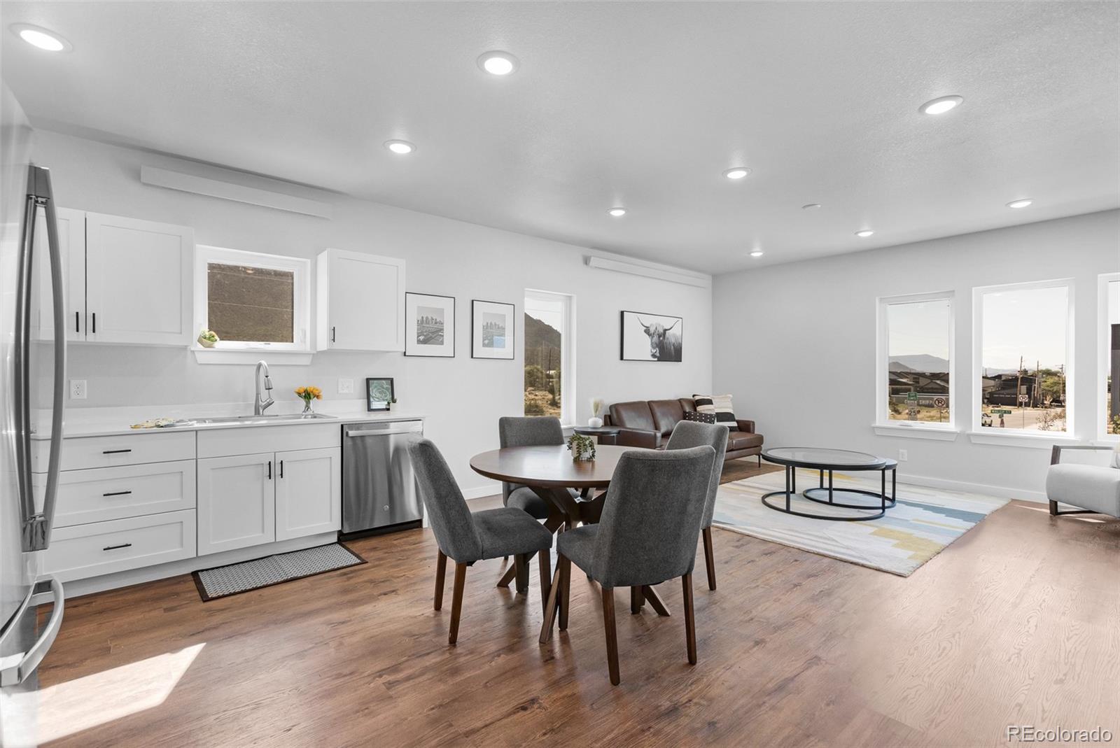 573 N Railroad Street