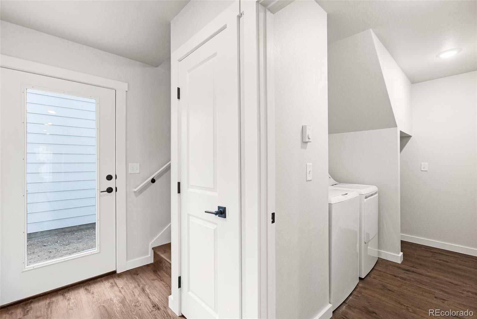 573 N Railroad Street