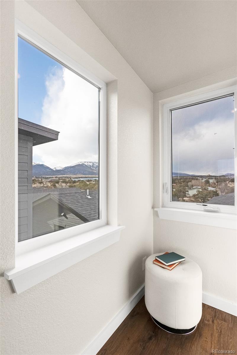 573 N Railroad Street