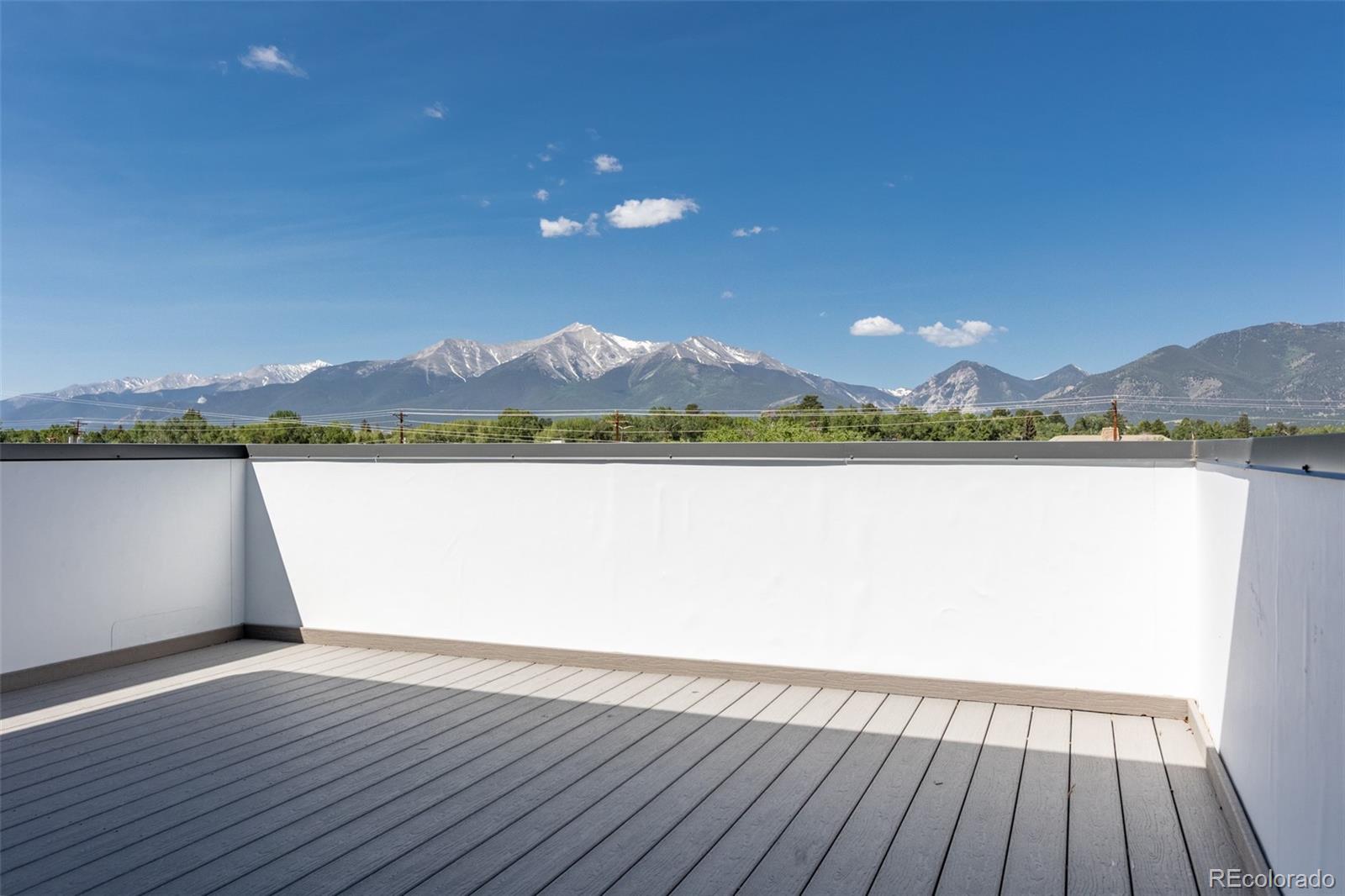 573 N Railroad Street