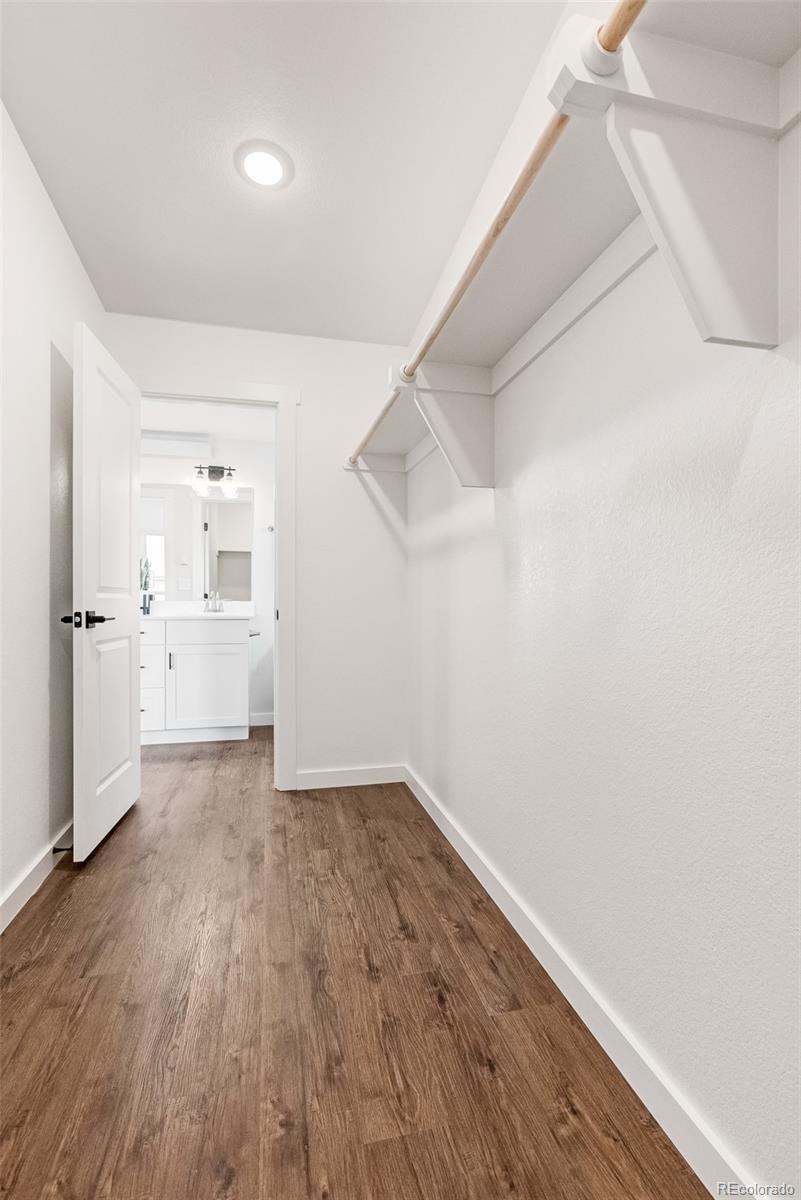 573 N Railroad Street