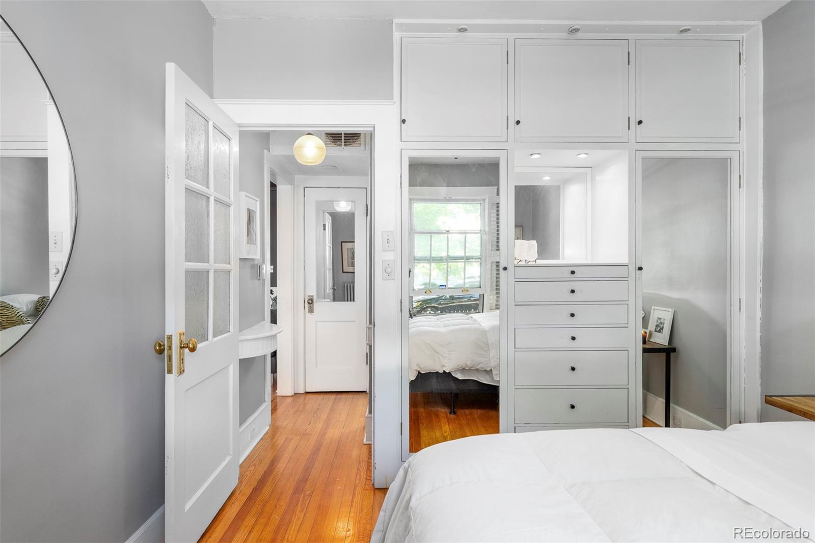 4424 W Hayward Place