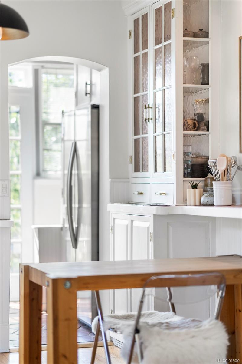 4424 W Hayward Place