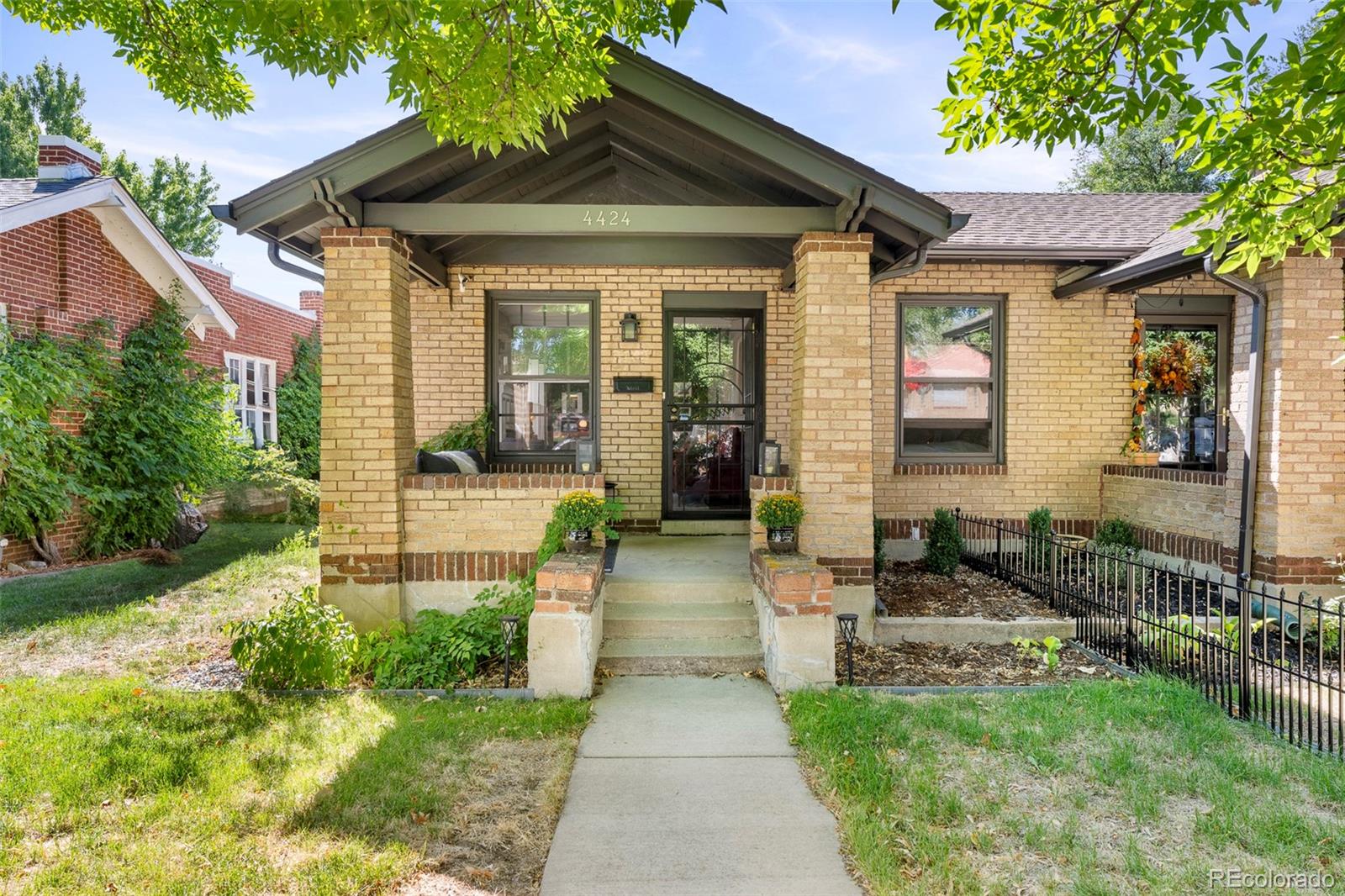 4424 W Hayward Place
