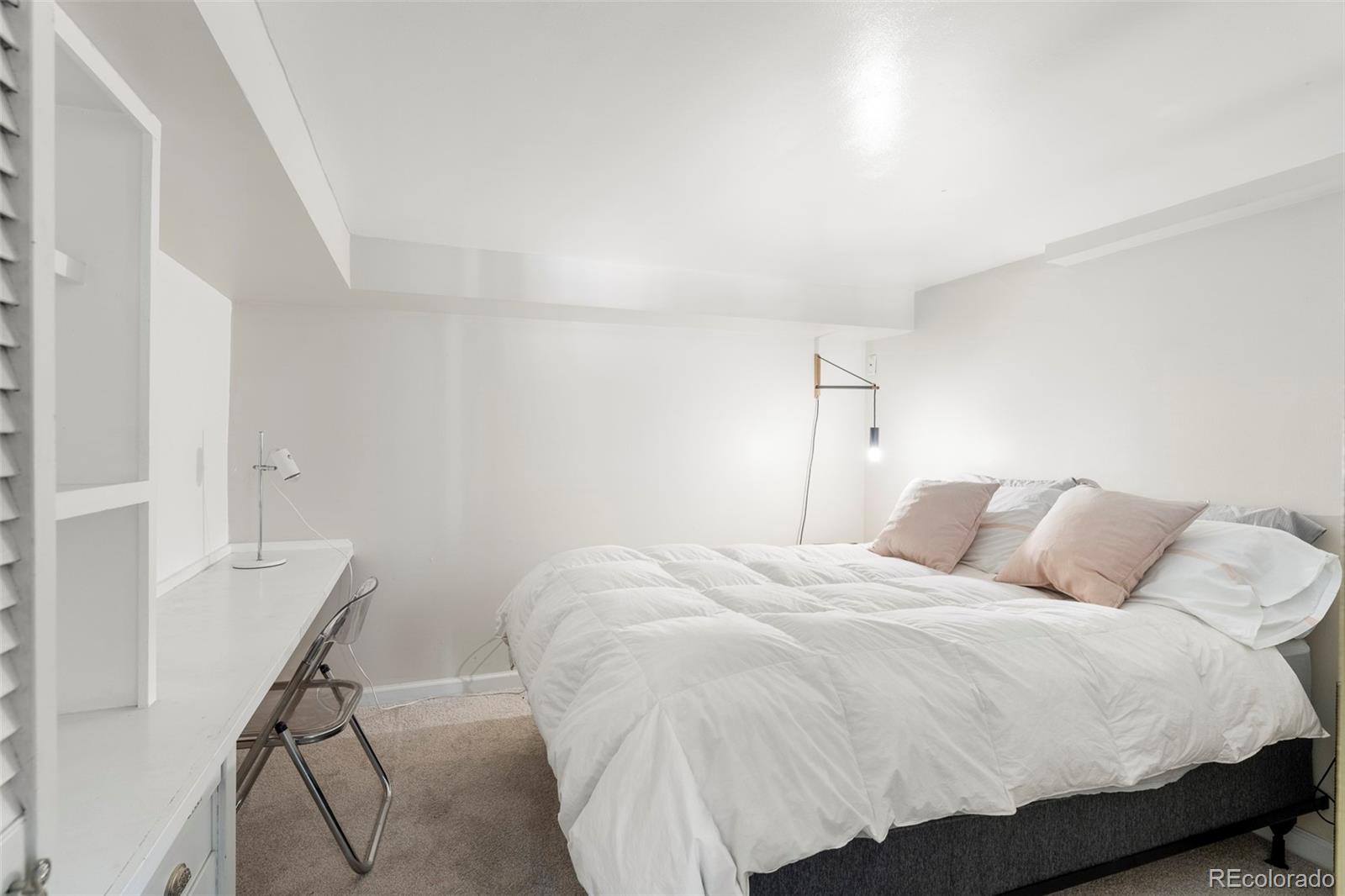 4424 W Hayward Place