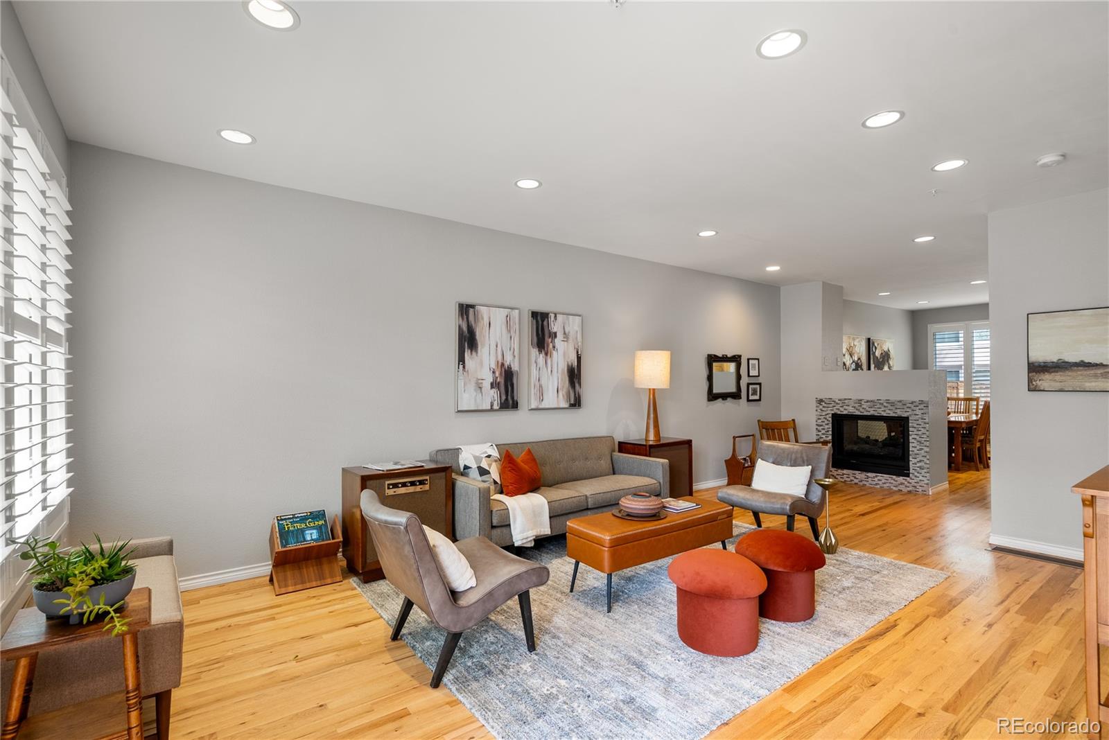 6 S Monroe Street