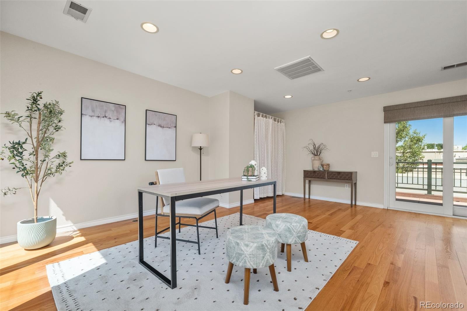 6 S Monroe Street