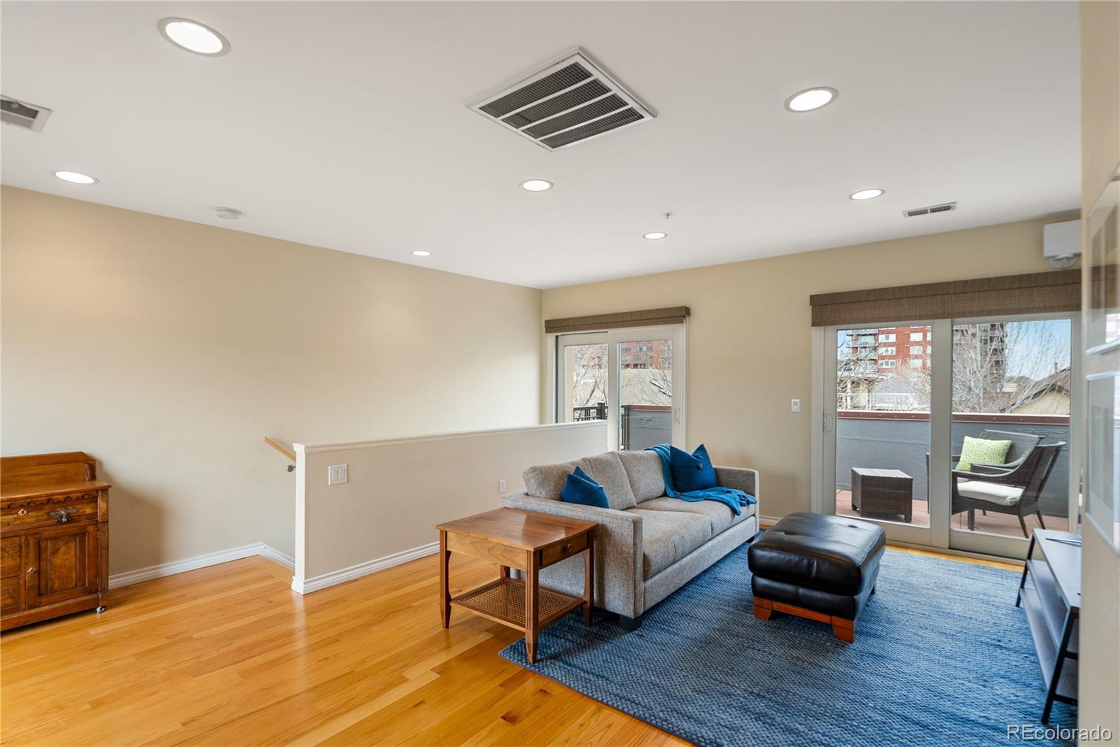 6 S Monroe Street