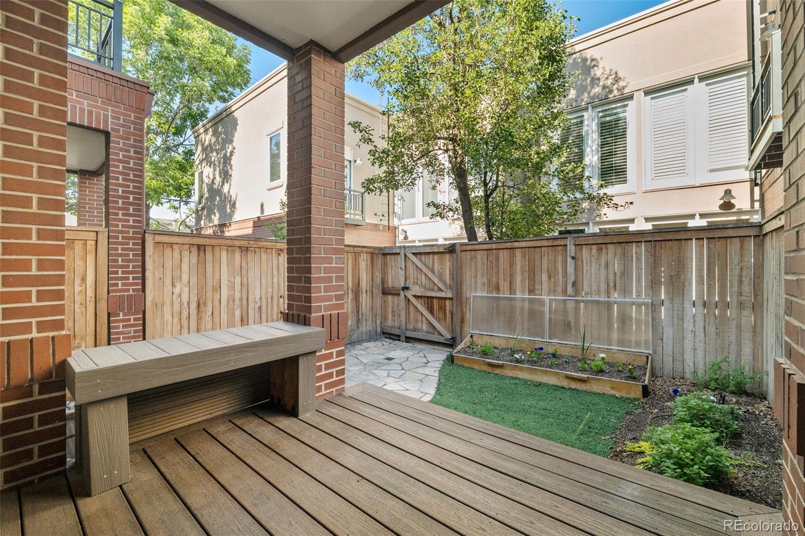 6 S Monroe Street