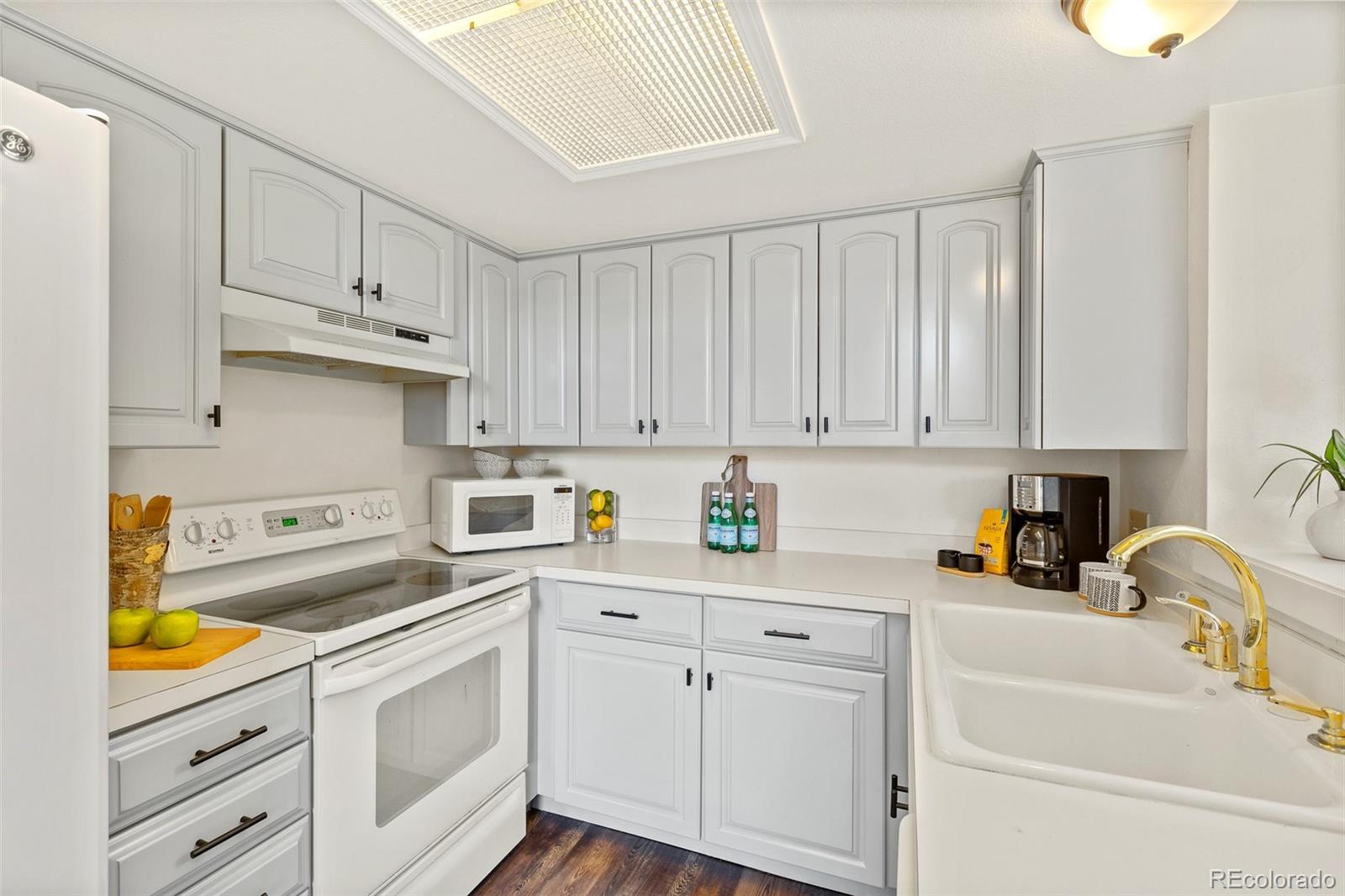 8341 S Upham Way Unit: 207