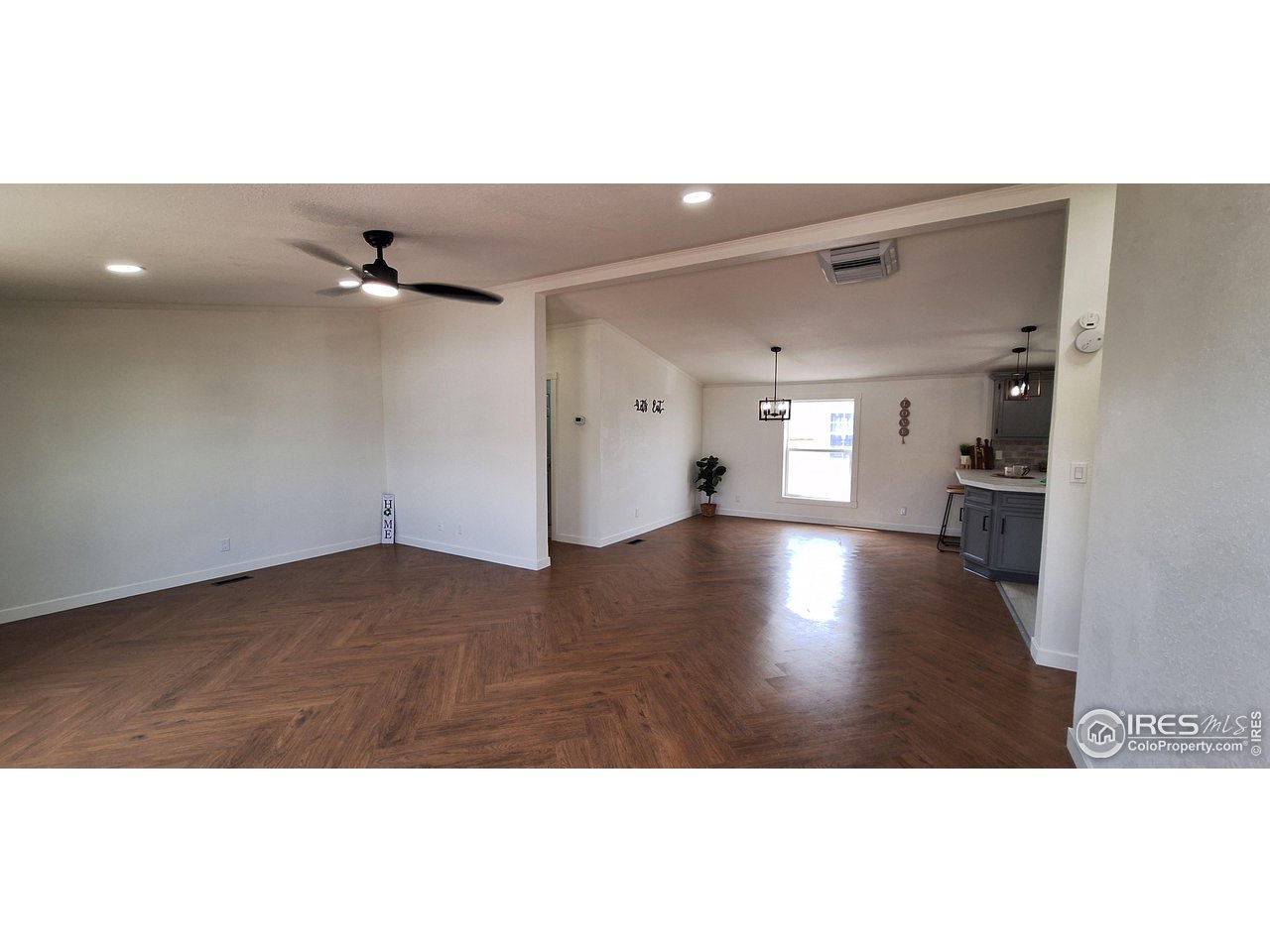 435 N 35th Ave 446