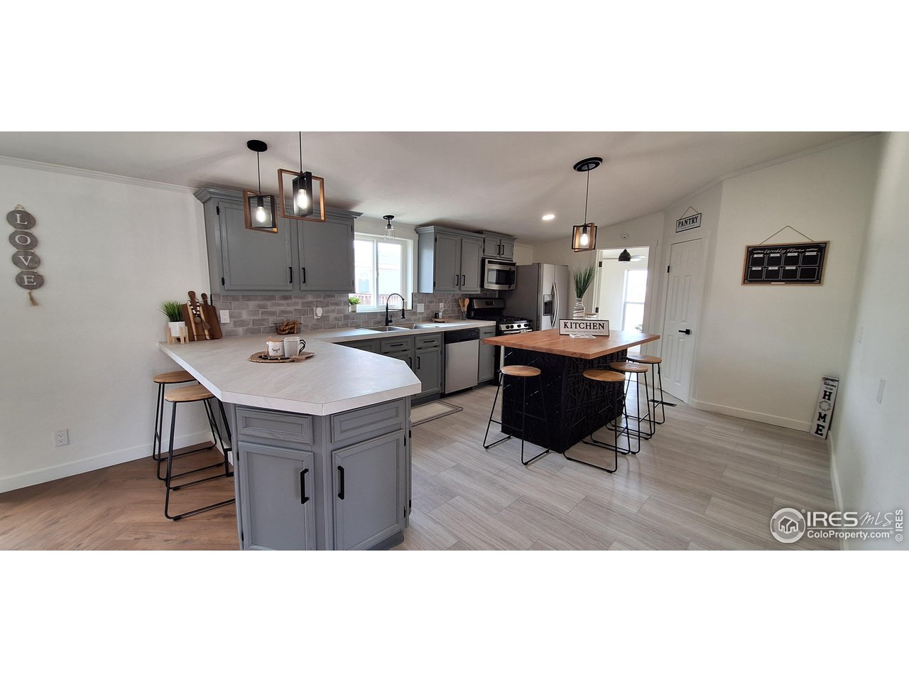 435 N 35th Ave 446