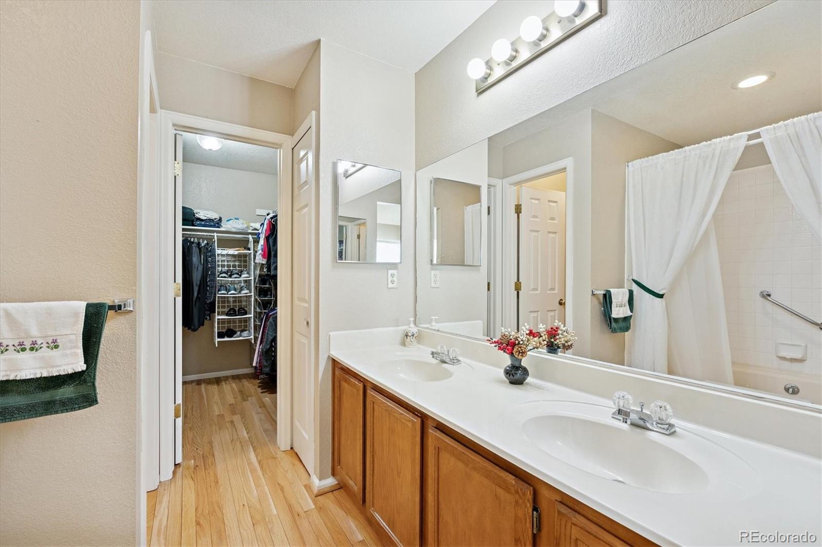 5038 S Nelson Street Unit: C