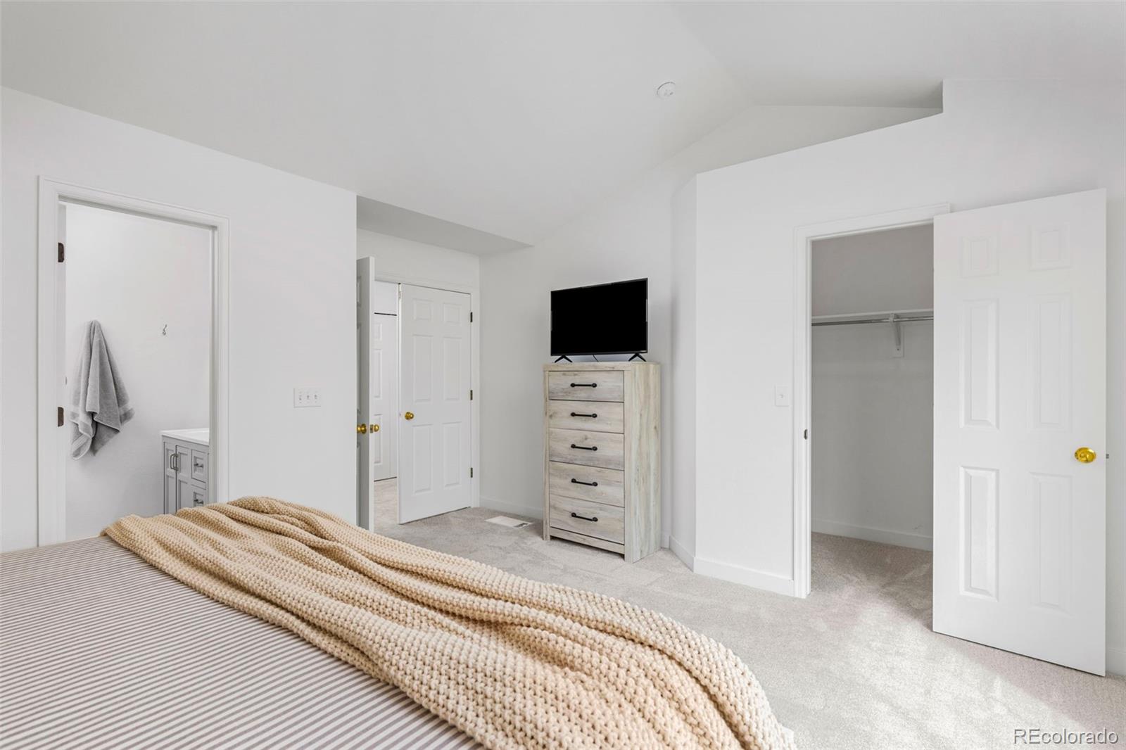 4110 E 119th Place Unit: B