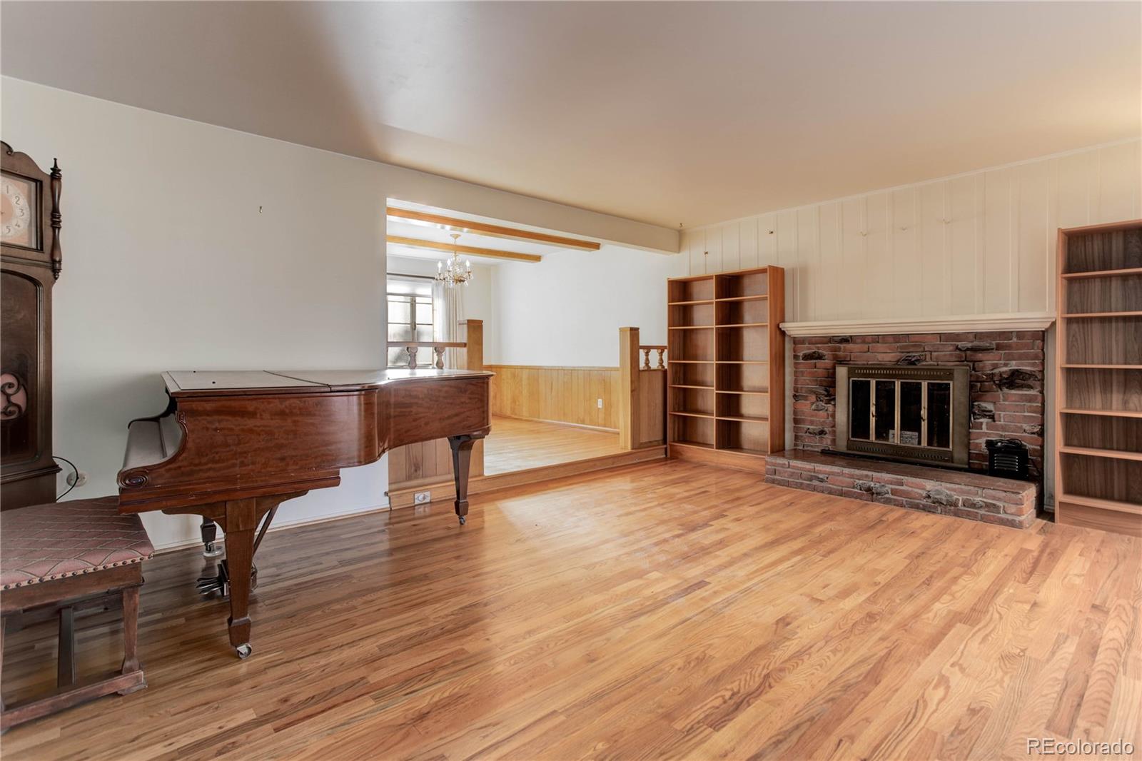 536 Newark Court