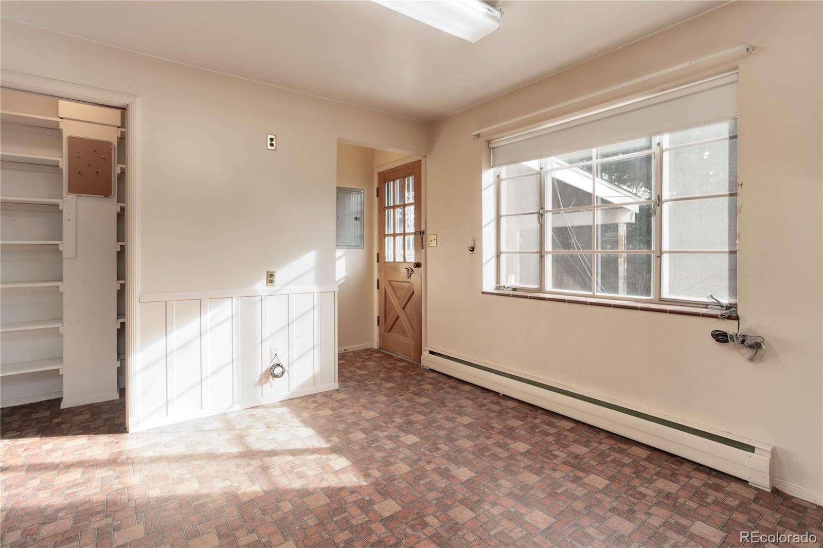 536 Newark Court