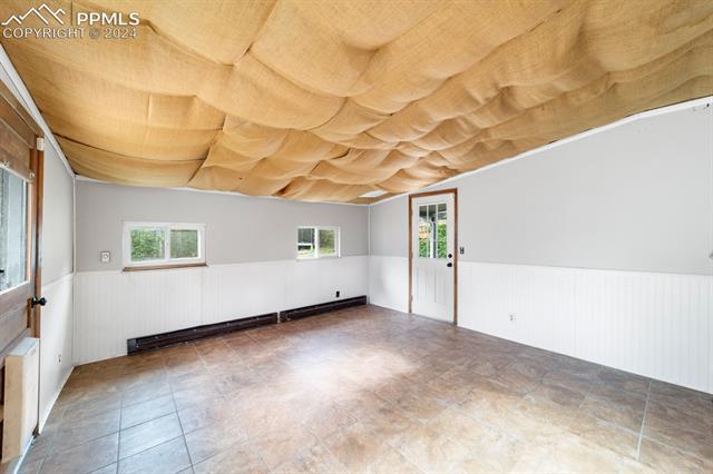 516 Acoma Drive