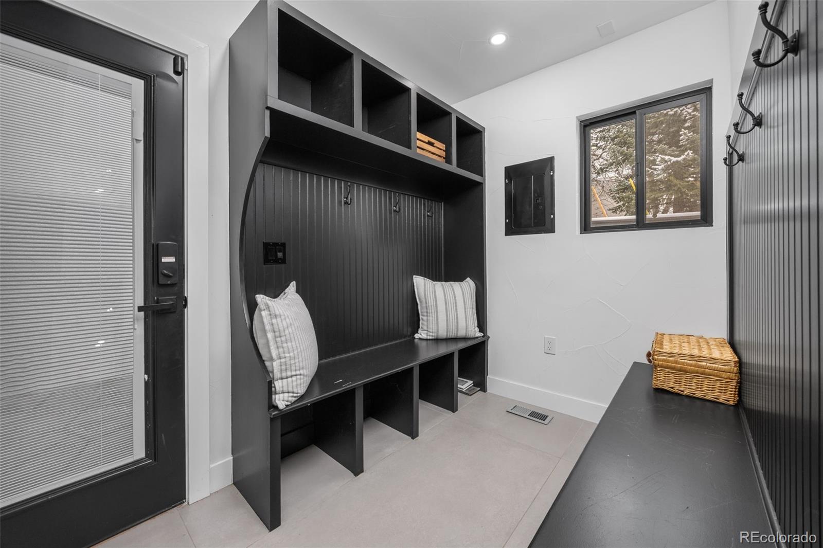 5315 E Dakota Avenue