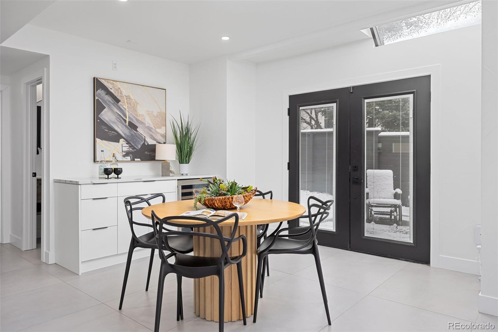 5315 E Dakota Avenue