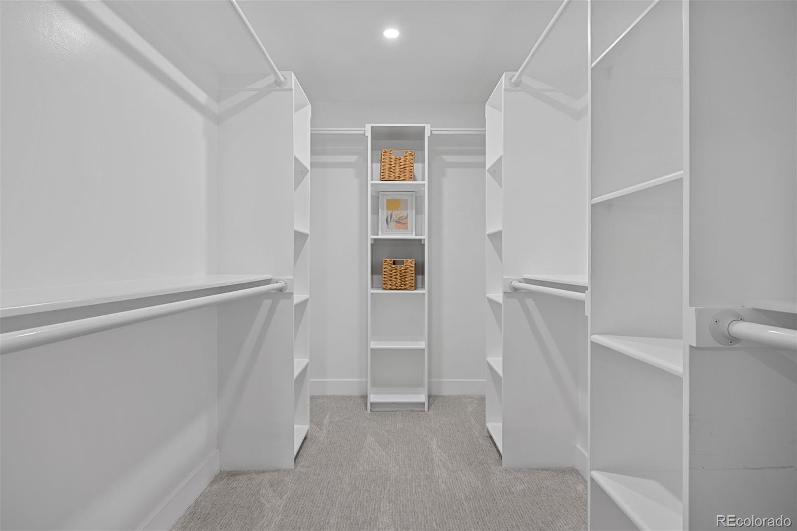 5315 E Dakota Avenue