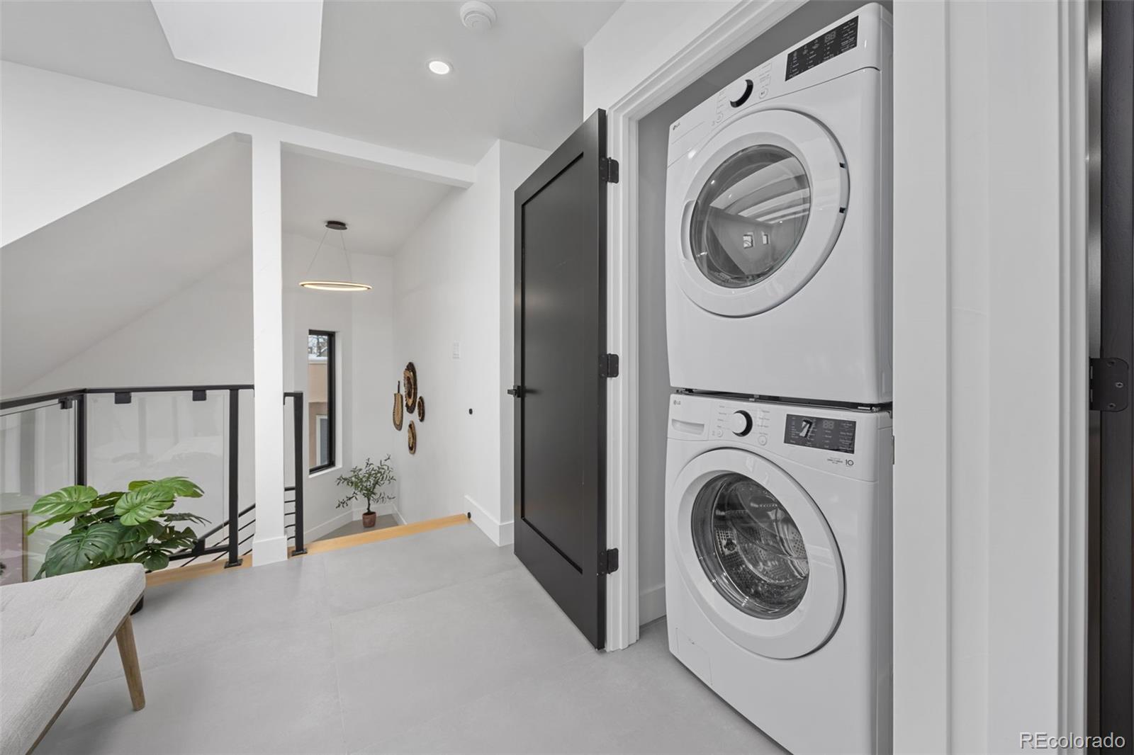 5315 E Dakota Avenue