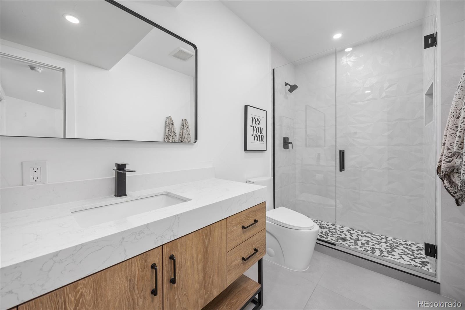 5315 E Dakota Avenue