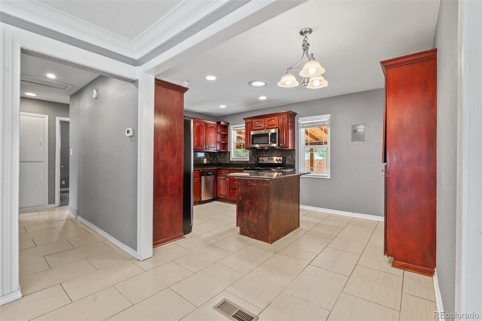 1362 S Patton Court