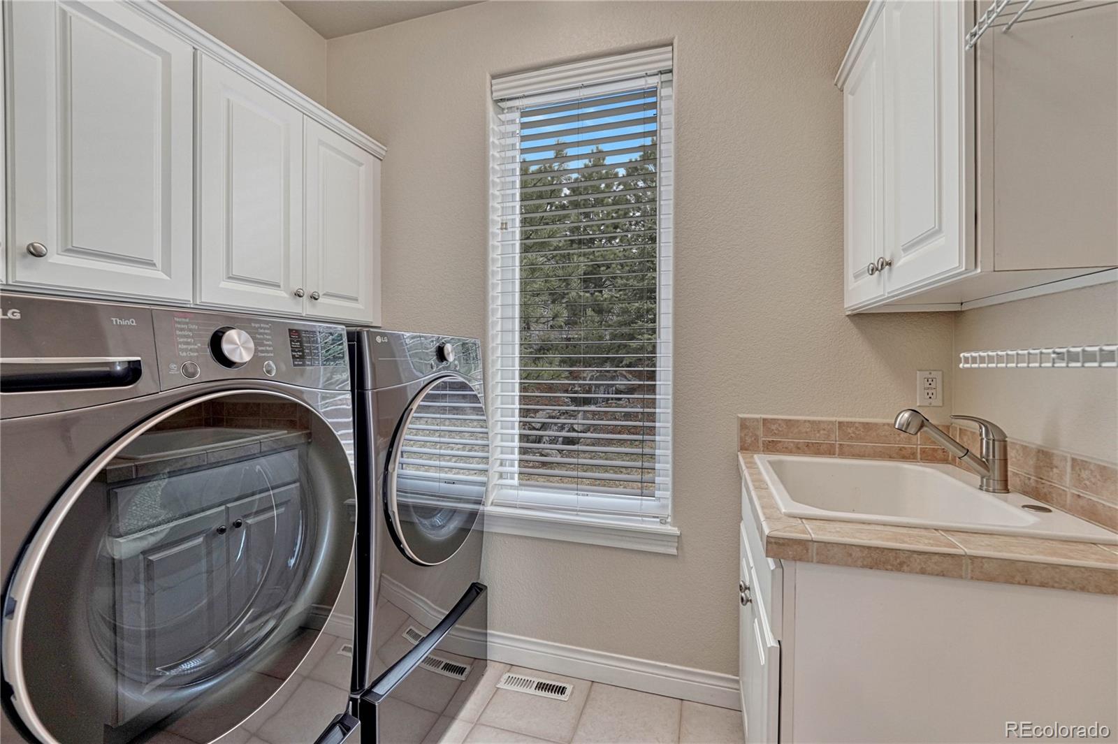 8707 Windhaven Drive