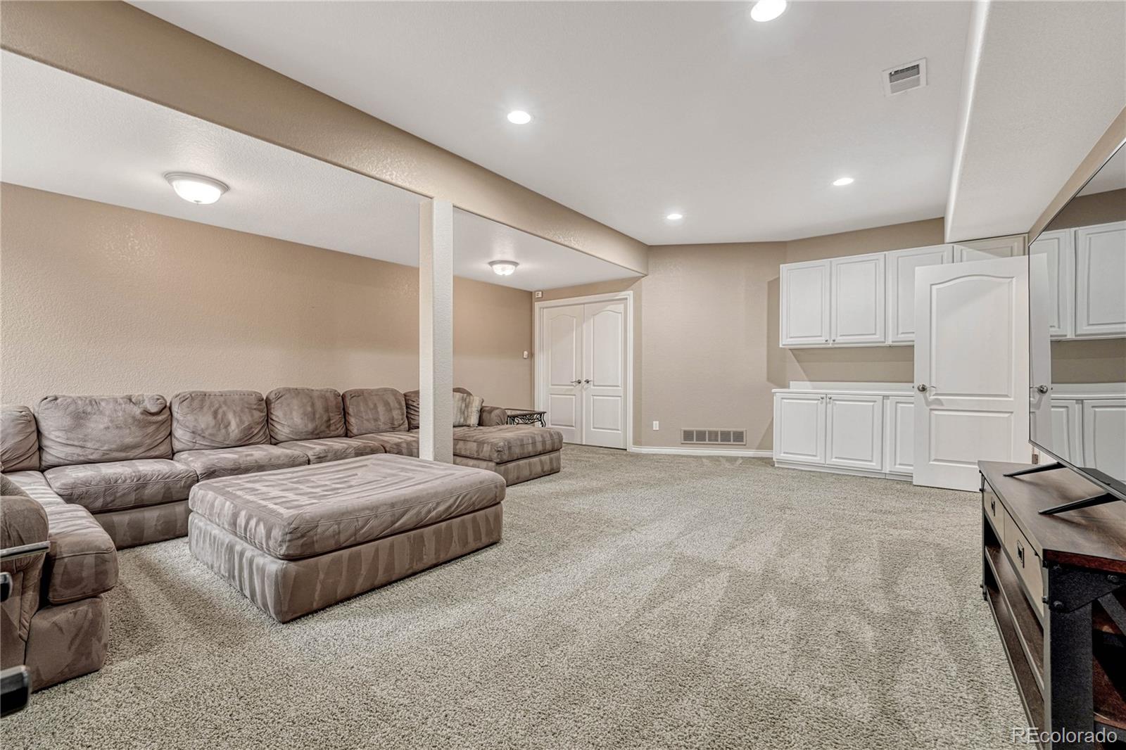 8707 Windhaven Drive