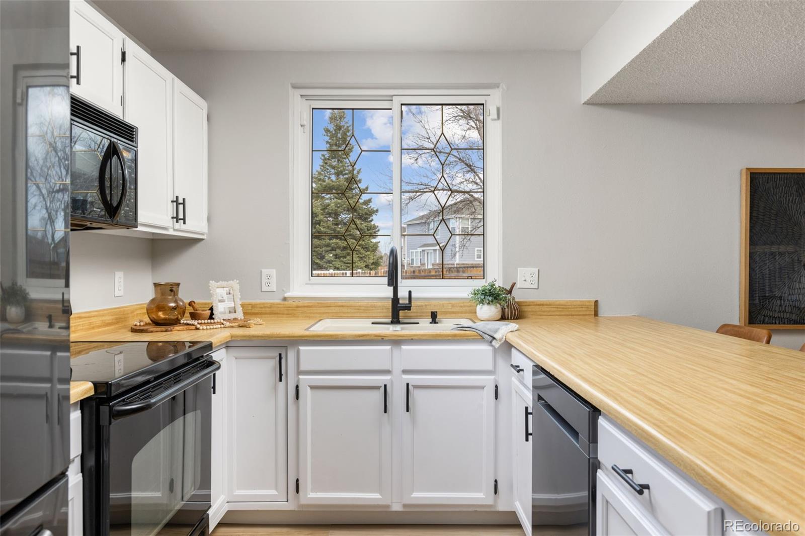 19301 E Florida Place