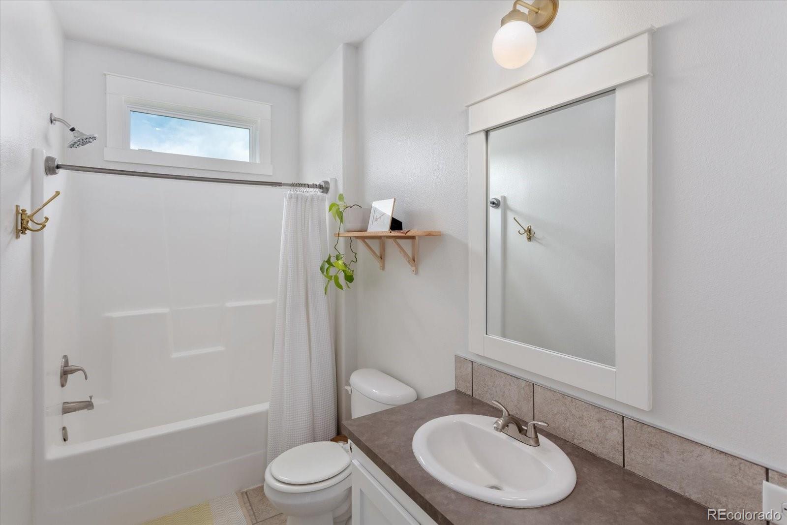 14051 US Highway 285