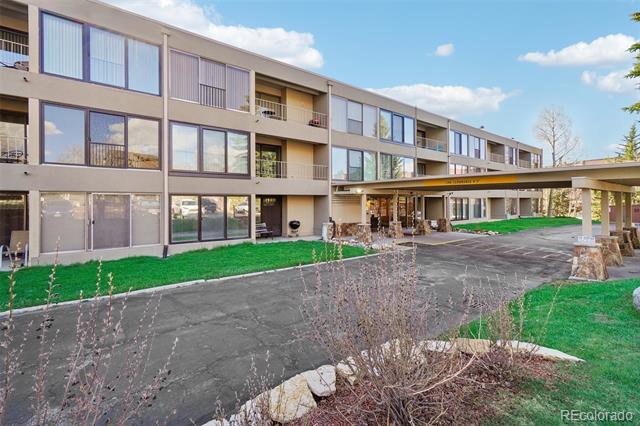 220 E La Bonte Street Unit: 3