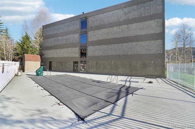 220 E La Bonte Street Unit: 3