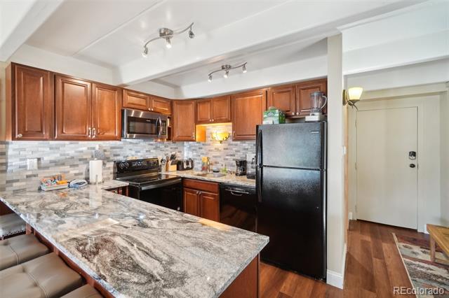 220 E La Bonte Street Unit: 3