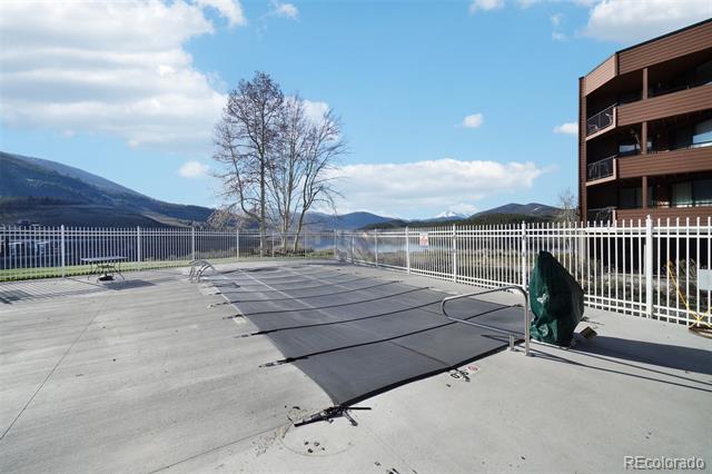 220 E La Bonte Street Unit: 3