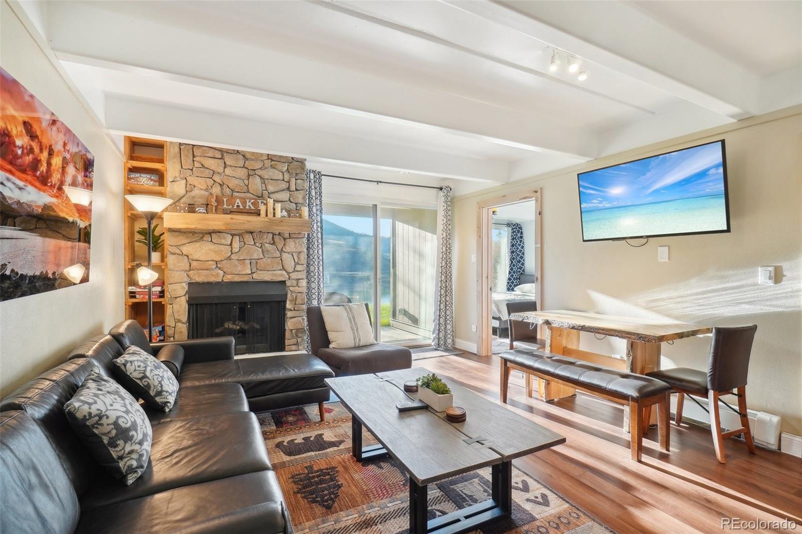 220 E La Bonte Street Unit: 3