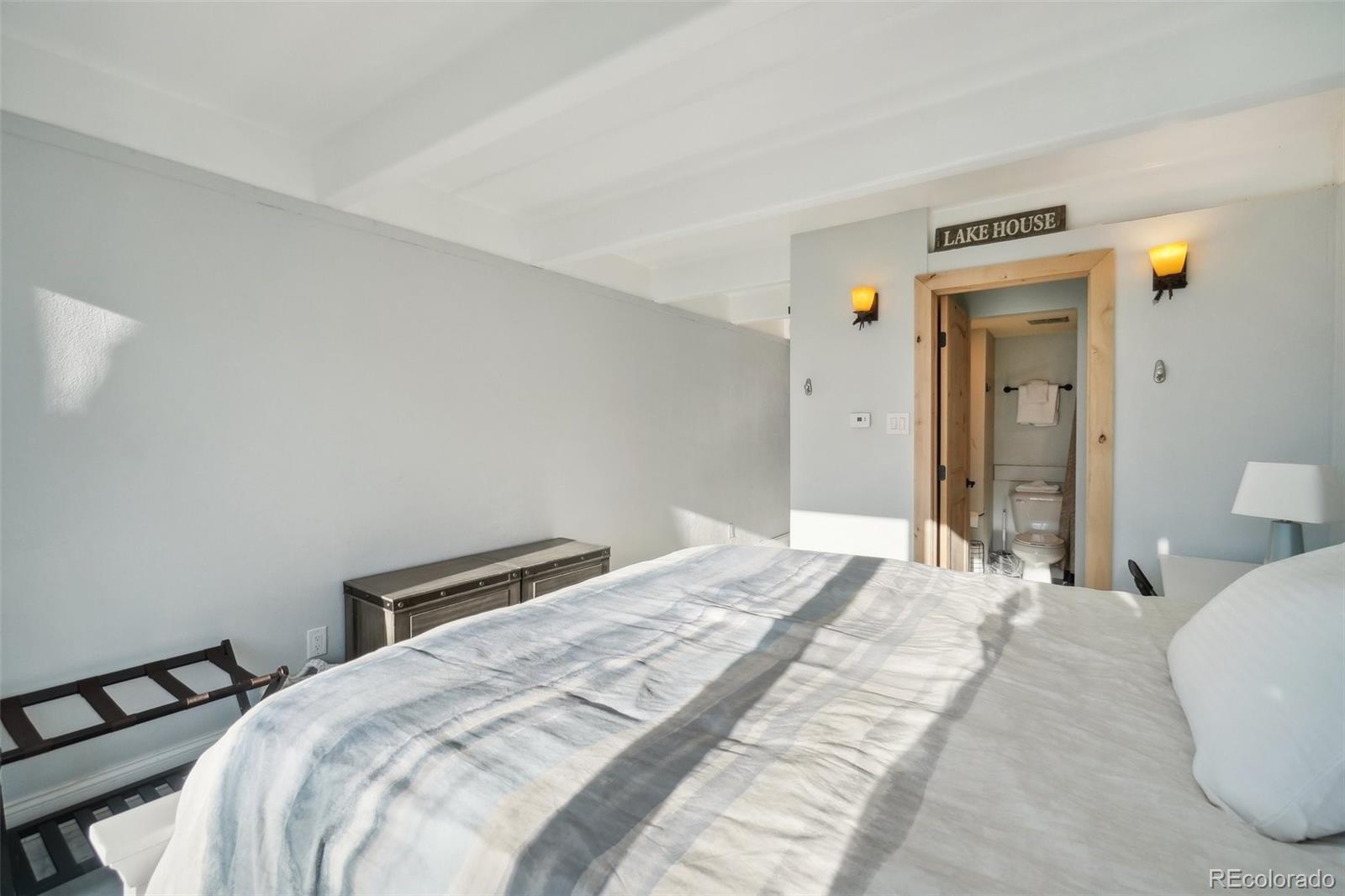220 E La Bonte Street Unit: 3