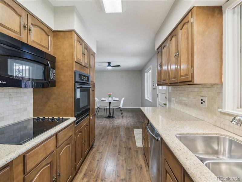 3355 W Wagon Trail Drive