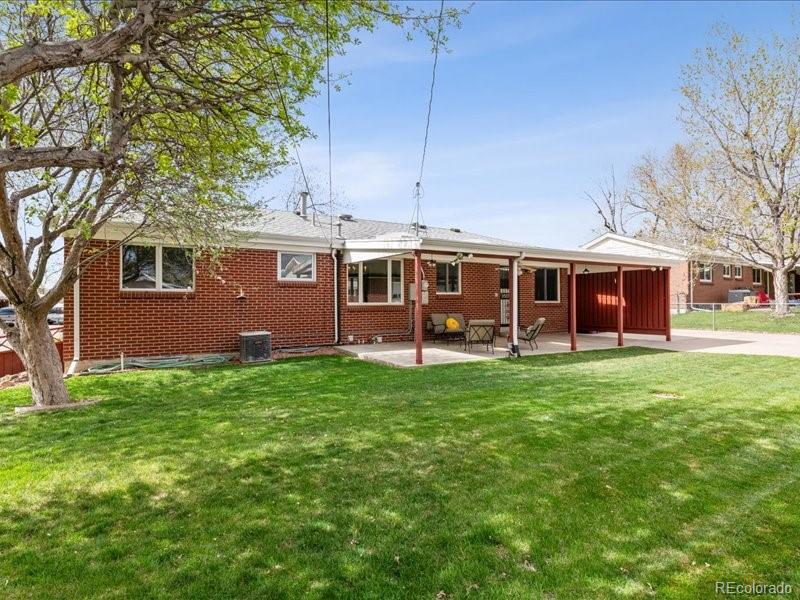 3355 W Wagon Trail Drive