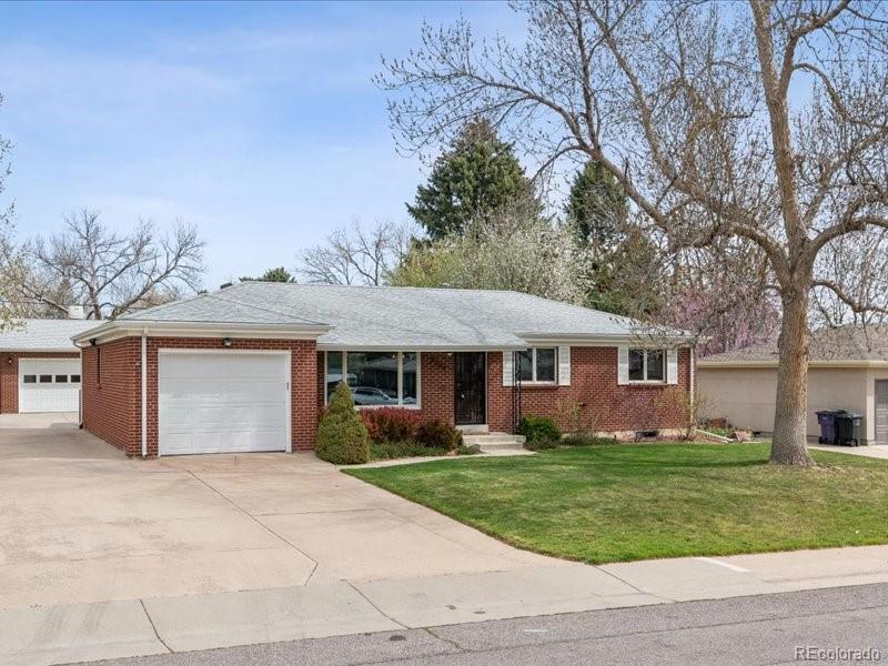 3355 W Wagon Trail Drive