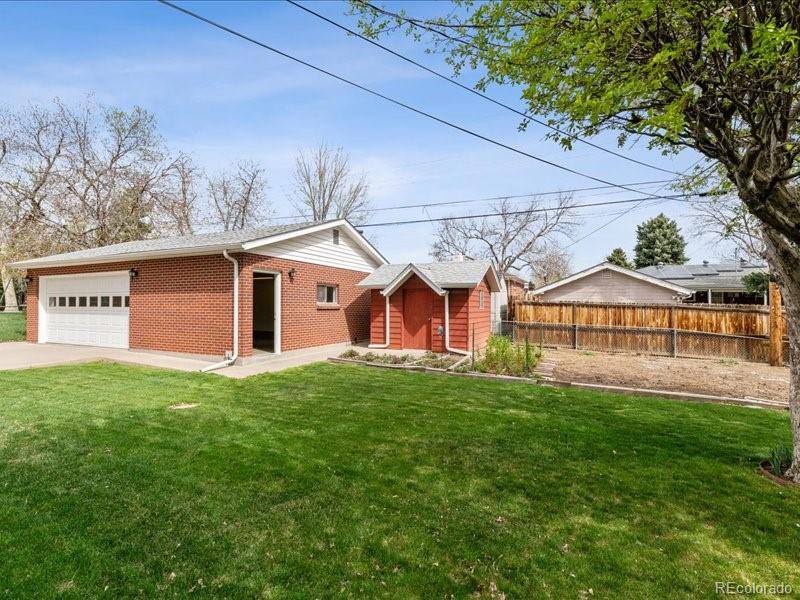 3355 W Wagon Trail Drive