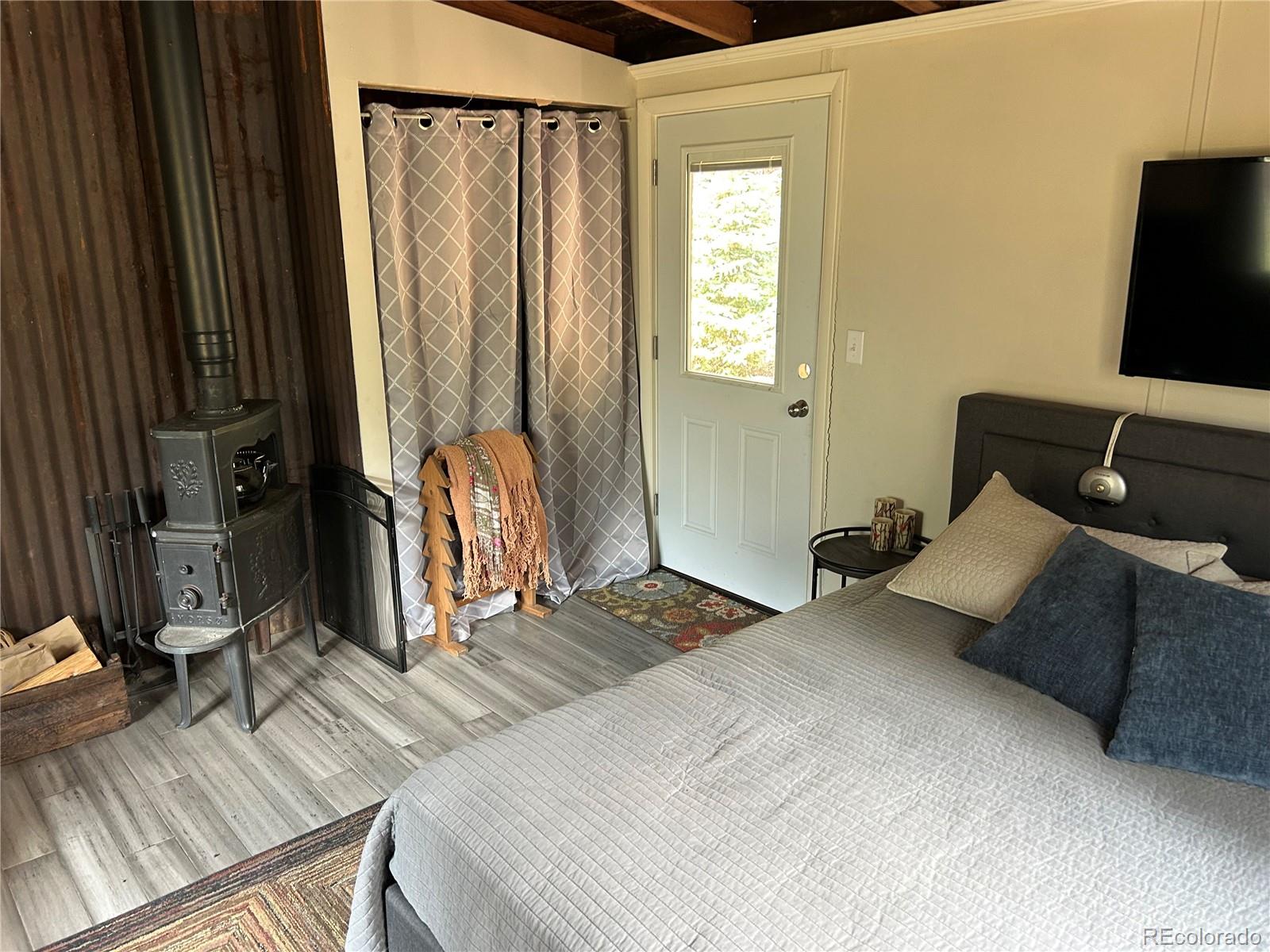 19147 County Road 294