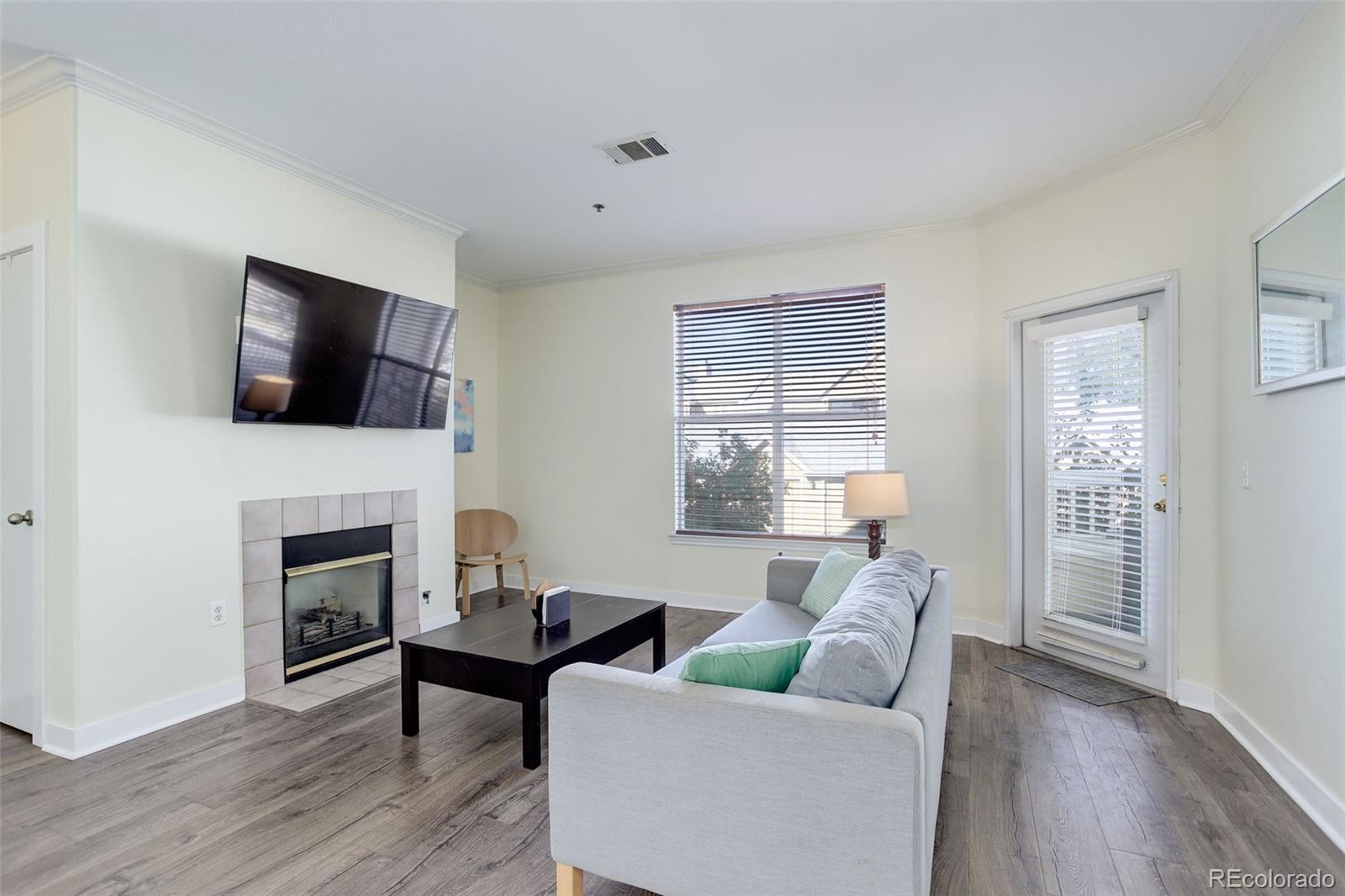 6005 Castlegate Drive Unit: B15
