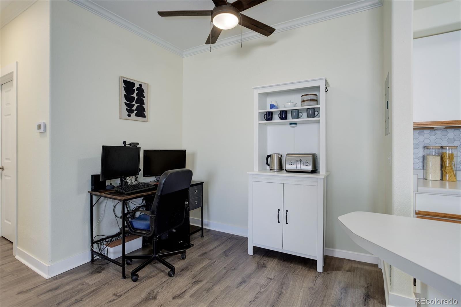 6005 Castlegate Drive Unit: B15