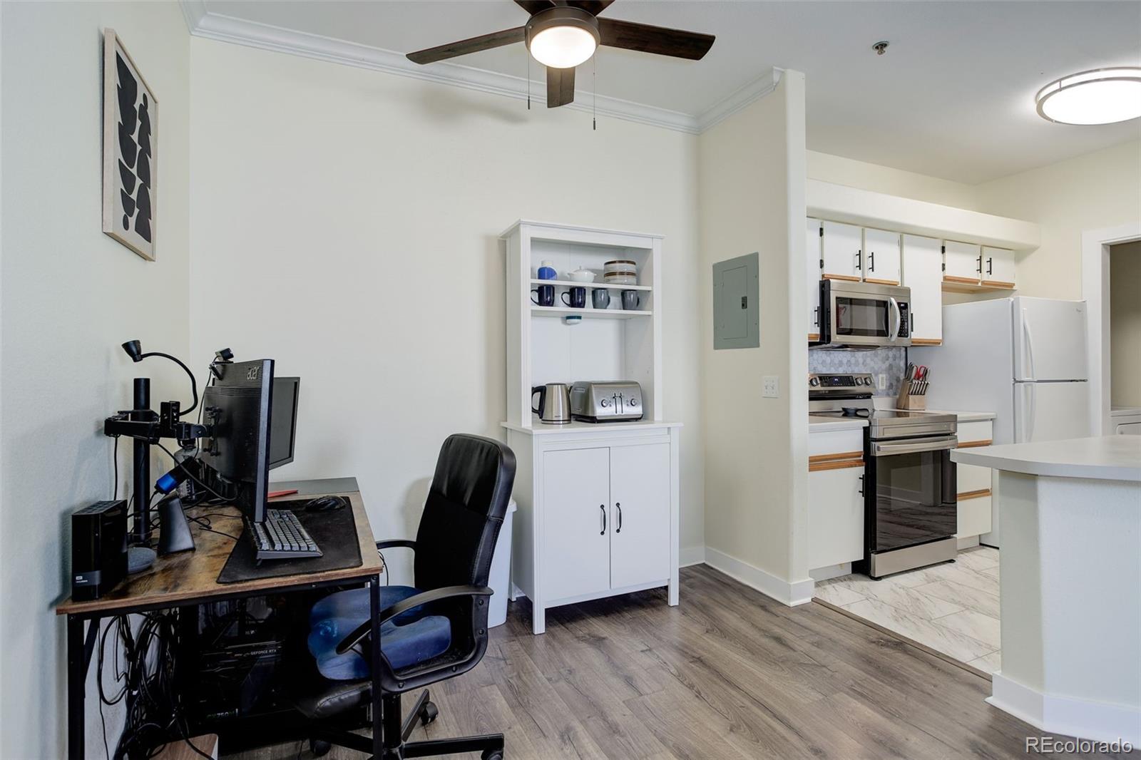 6005 Castlegate Drive Unit: B15