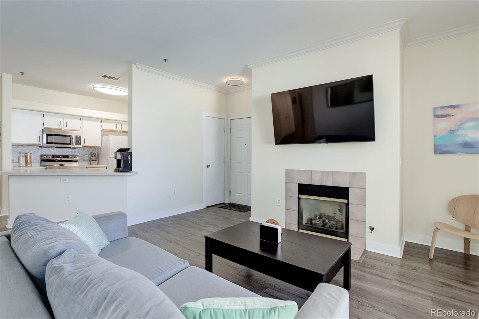 6005 Castlegate Drive Unit: B15