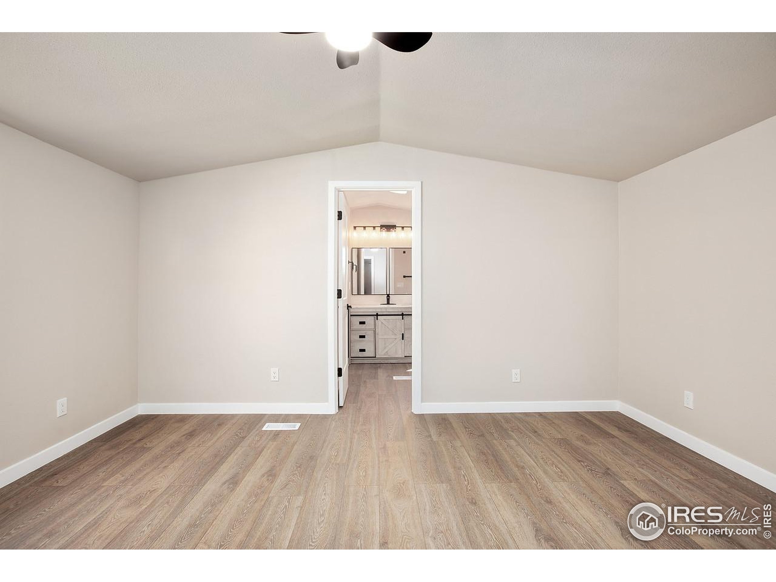 227 N 2nd St 26